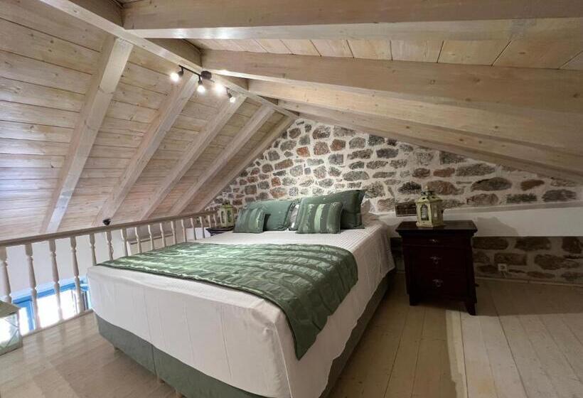 Люкс, Portadelmare Deluxe Suites
