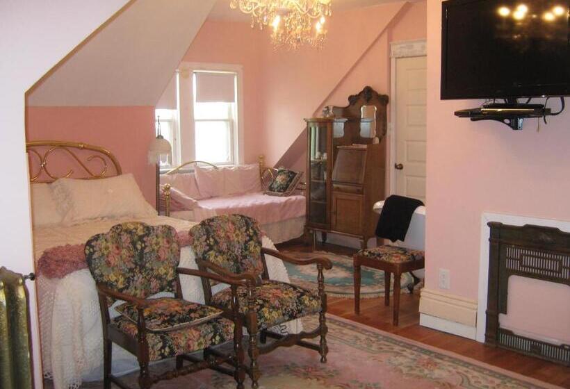 Люкс с гидромассажем, Wakamow Heights Bed And Breakfast