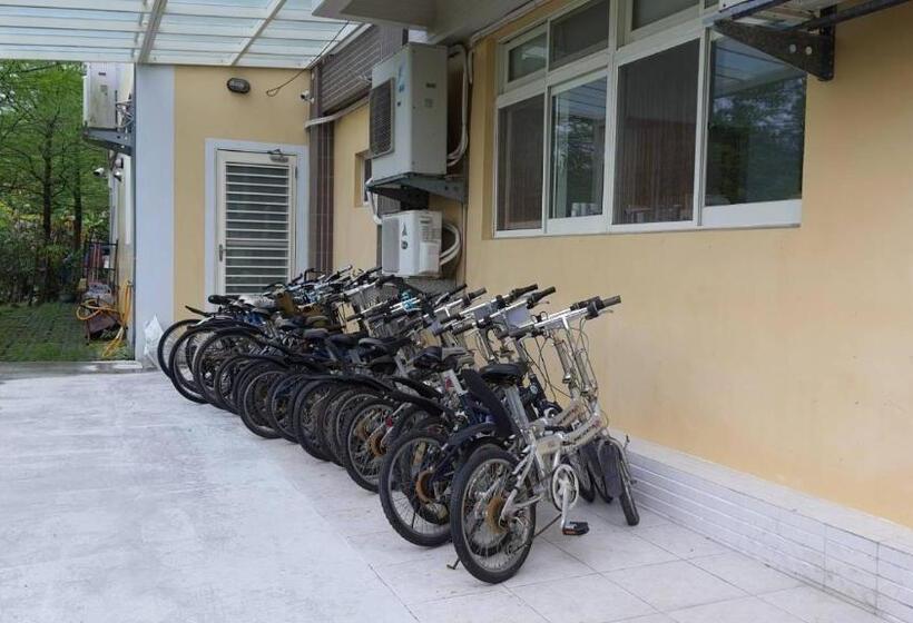 اتاق استاندارد چهارنفره با بالکن, 光腳丫宜蘭民宿