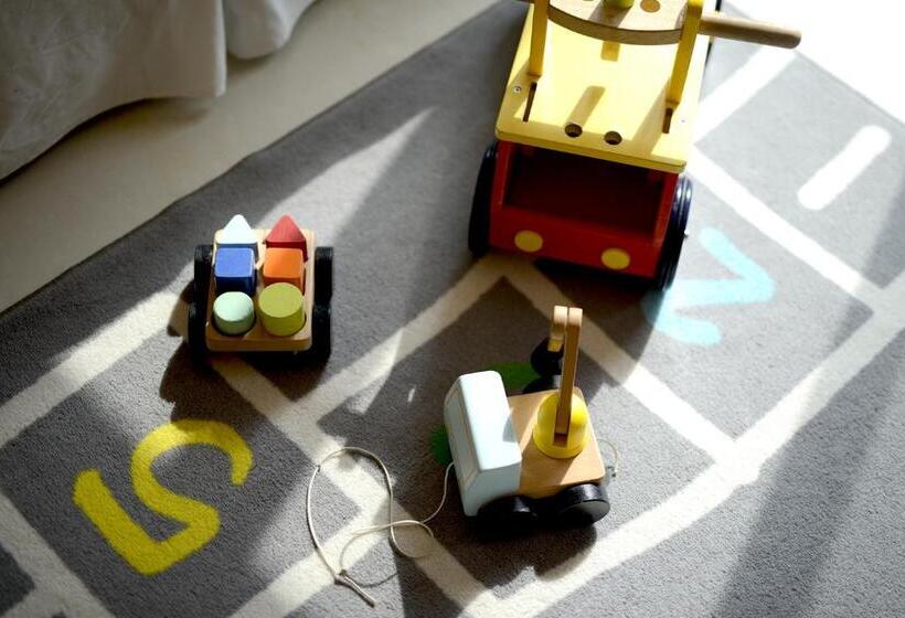 اتاق لوکس, Dancing Butterfly Inn Family Sliding Bnb