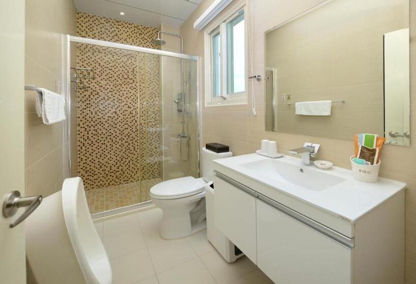 اتاق لوکس, Dancing Butterfly Inn Family Sliding Bnb