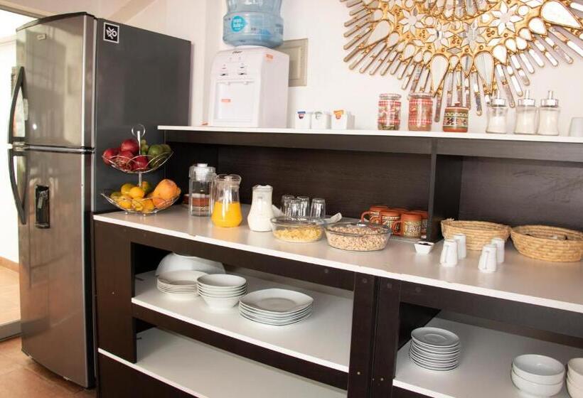 اتاق استاندارد سه نفره, Balconcillo Hotel Boutique