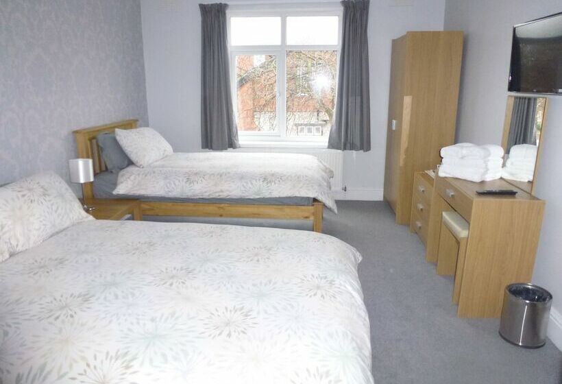 Quarto Estandar, Orrell Park