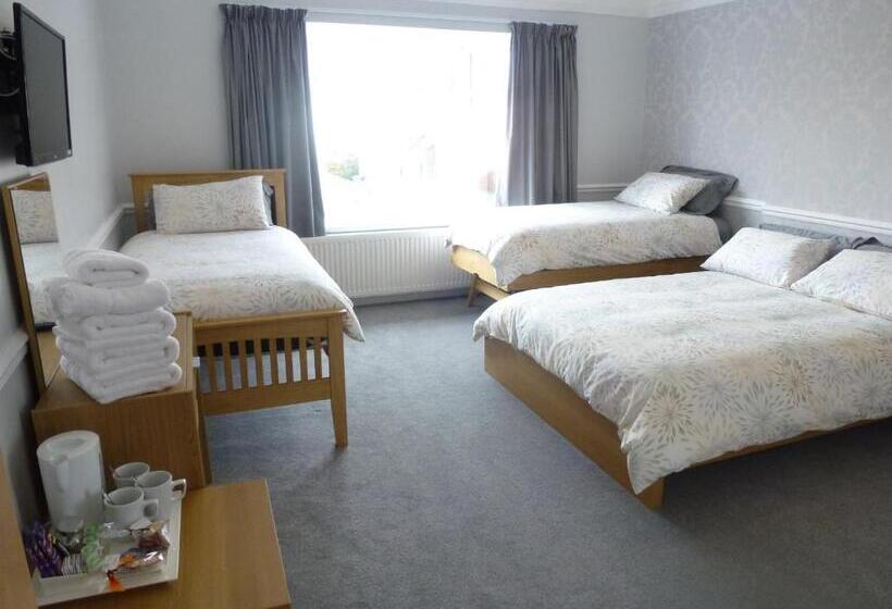 Quarto Triplo Estandar, Orrell Park