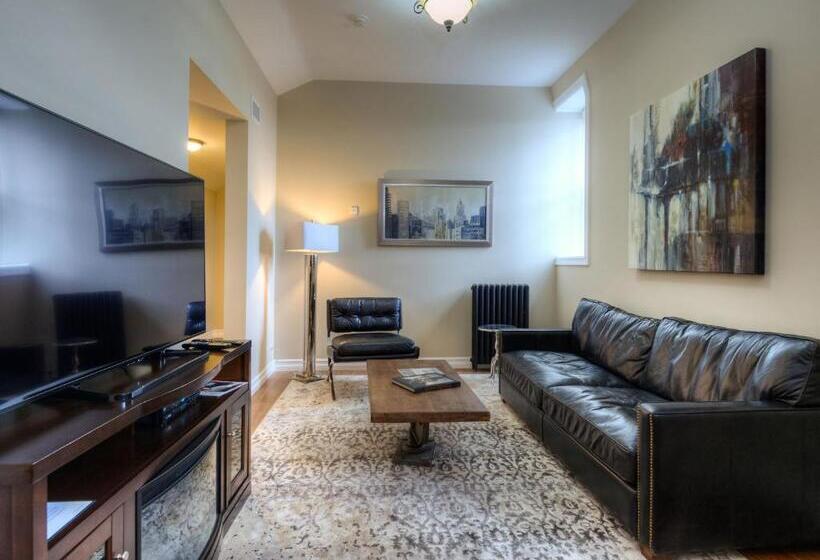 סוויטת פנטהאוז, Western Hotel & Executive Suites