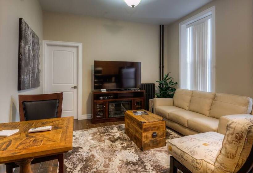 Люкс Premium 2 Спальни, Western Hotel & Executive Suites