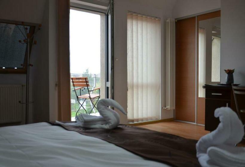 Escritório Estándar, Aparthotel Zorilor