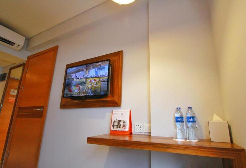Номер Стандарт Трехместный, Swissbelexpress Kuta Legian