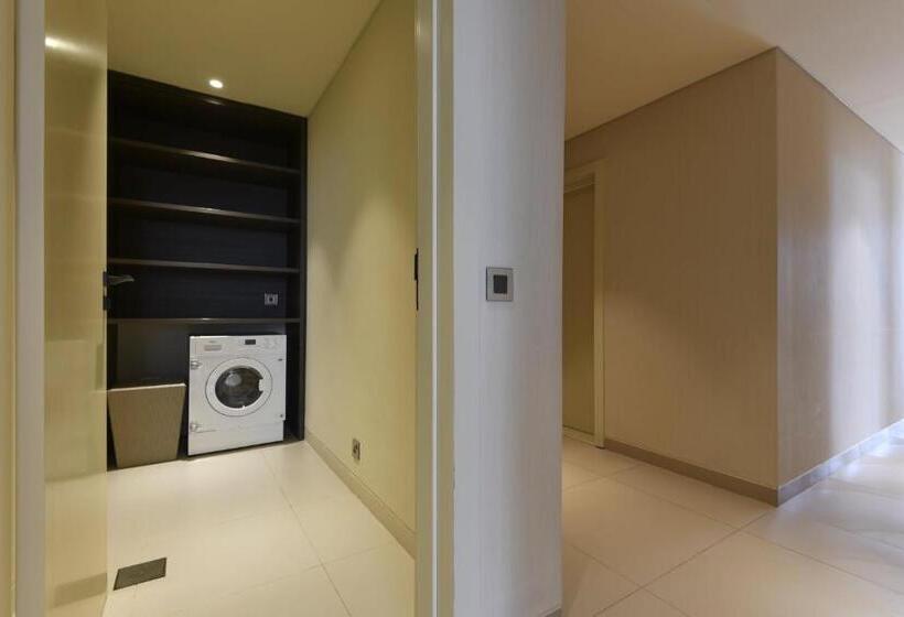 带2个卧室带海景的公寓, Voco Doha West Bay Suites, An Ihg