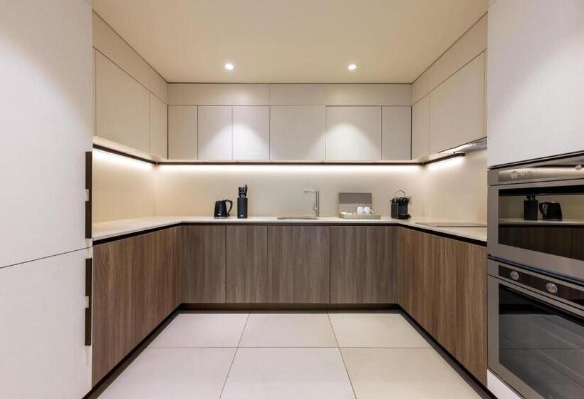 带2个卧室带海景的公寓, Voco Doha West Bay Suites, An Ihg