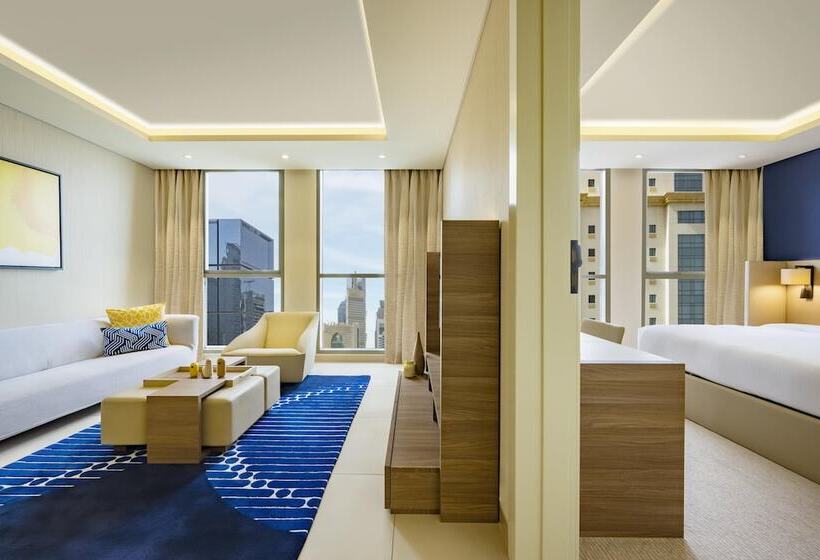 带城市景观的套间, Voco Doha West Bay Suites, An Ihg