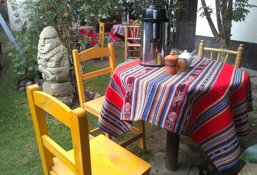 اتاق استاندارد یک نفره, Hostal Casa Del Montanista