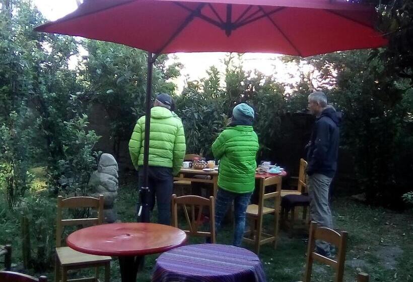 اتاق خانوادگی, Hostal Casa Del Montanista