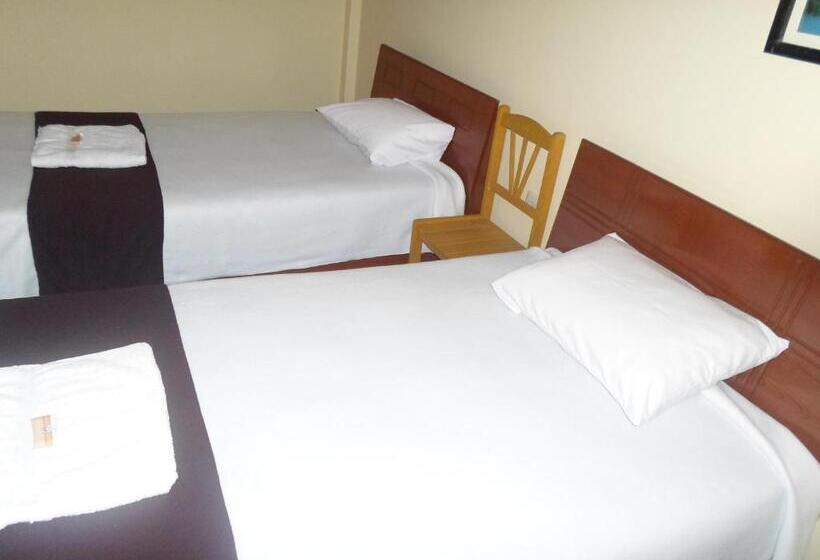 اتاق خانوادگی, Hostal Casa Del Montanista