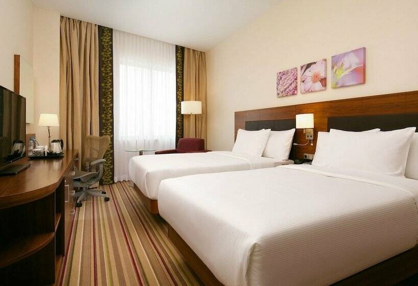 Номер Стандарт, Hilton Garden Inn Volgograd