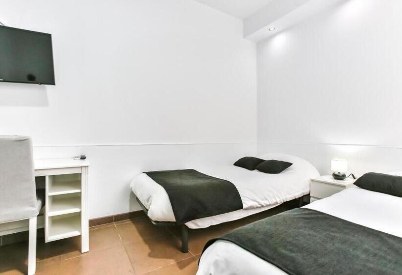 Номер Стандарт, Laramond Barcelona Rooms