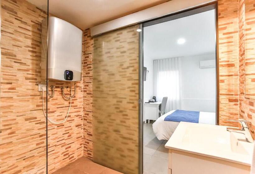Номер Стандарт, Laramond Barcelona Rooms