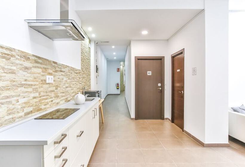 Номер Стандарт Трехместный, Laramond Barcelona Rooms