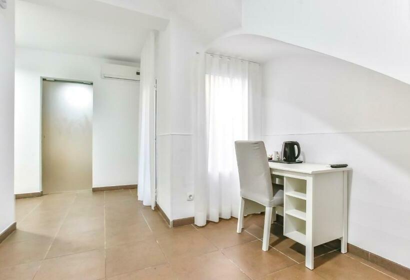 Номер Стандарт, Laramond Barcelona Rooms