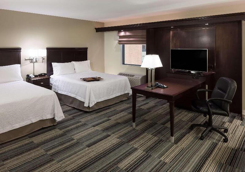 Номер Стандарт, Hampton Inn & Suites By Hilton Grande Prairie