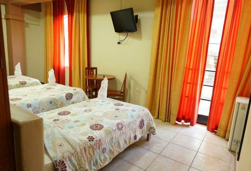 חדר סטנדרט לשלושה, Oro Verde & Suites