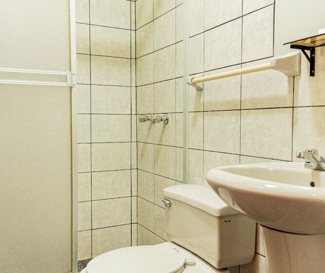 חדר סטנדרט לשלושה, Oro Verde & Suites