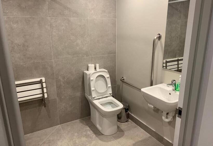 اتاق استاندارد با چشم‌انداز شهر, Garden Hostel