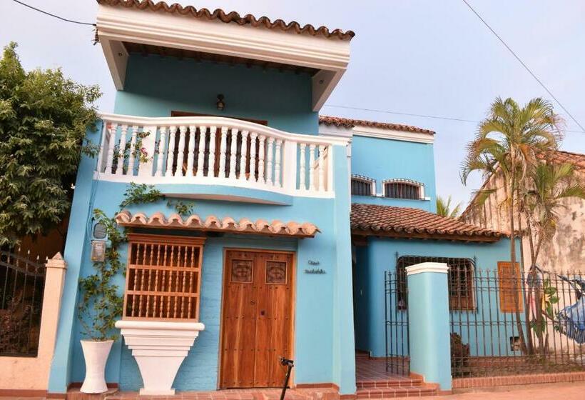 خانه 4 خوابه, Casa Isabelita