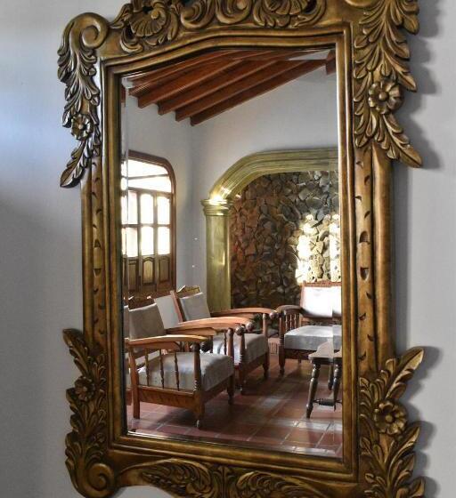 خانه 4 خوابه, Casa Isabelita