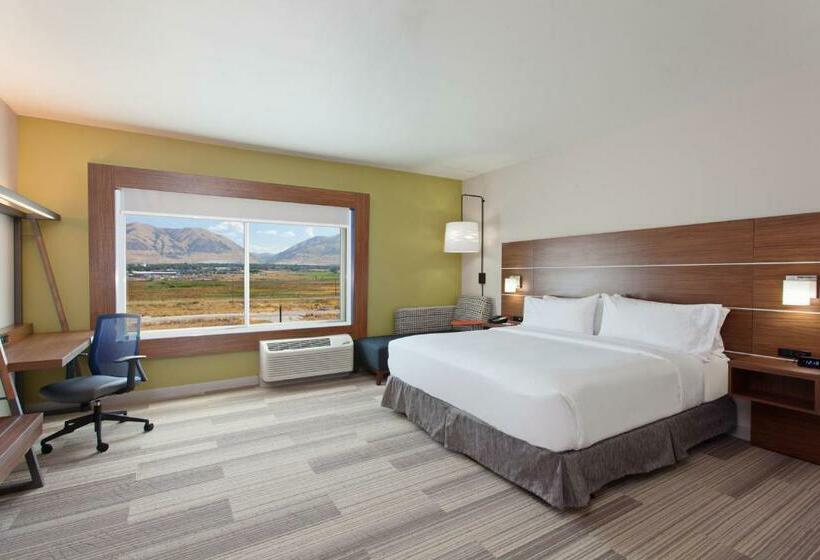 Номер Стандарт Кровать Кинг Адаптированный для Инвалидов, Holiday Inn Express & Suites   Brigham City   North Utah, An Ihg