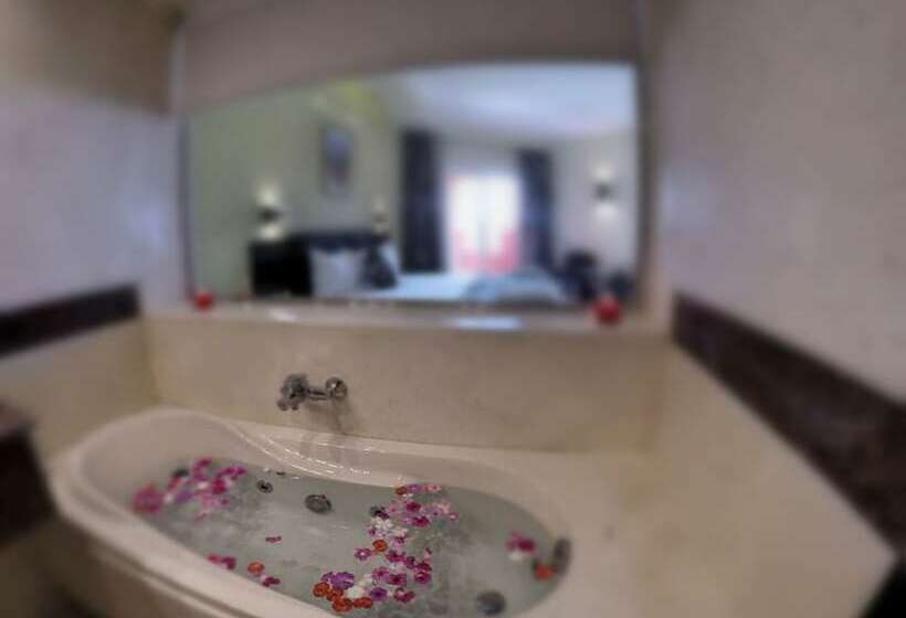 اتاق پرمیوم, Casa Mare Resort   Ex, Royal Tulip Beach Resort