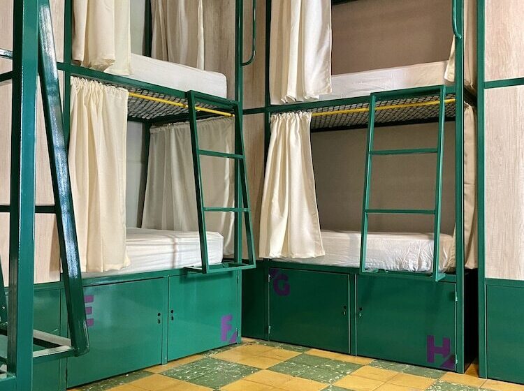 스탠다드 룸 공동 욕실, Viajero Hostel Cali & Salsa School