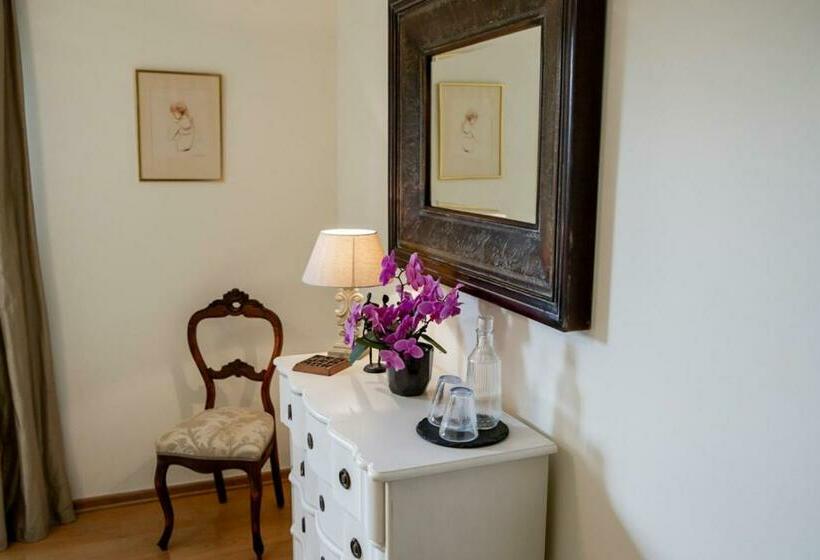 غرفة قياسية, La Libertie