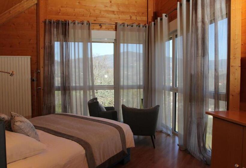 Quarto Estandar Vista Montanha, Les Alisiers