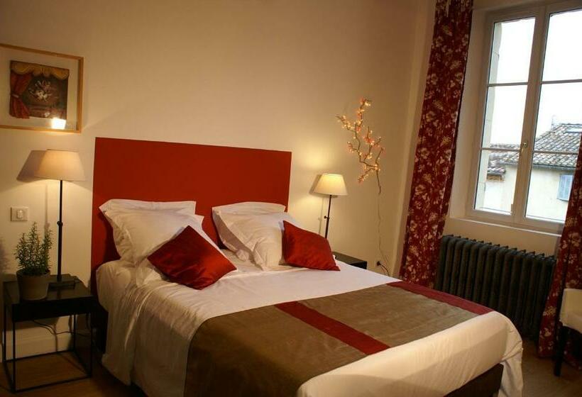 اتاق لوکس با چشم‌انداز باغ, La Maison Rouge D Uzes B&b