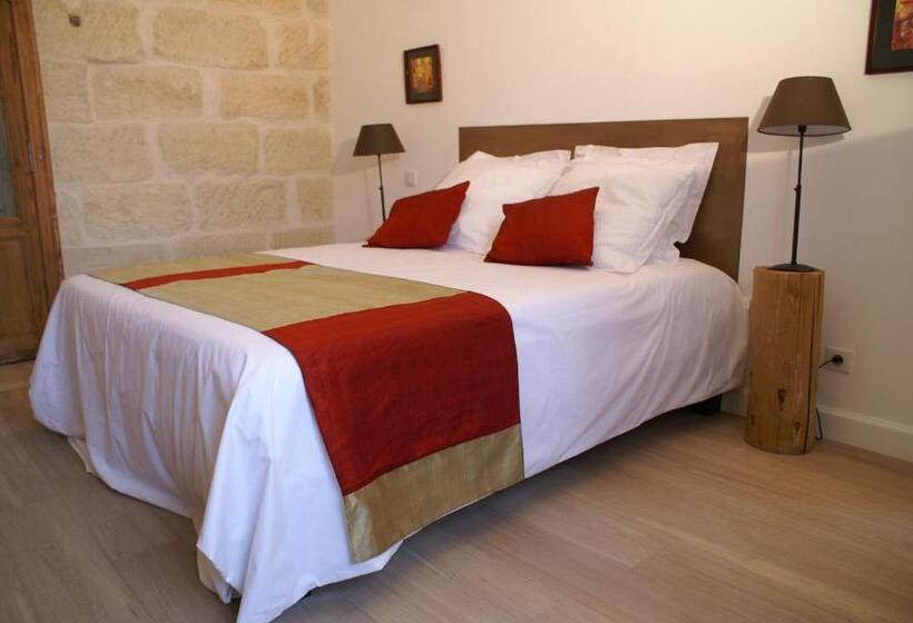 سوییت, La Maison Rouge D Uzes B&b