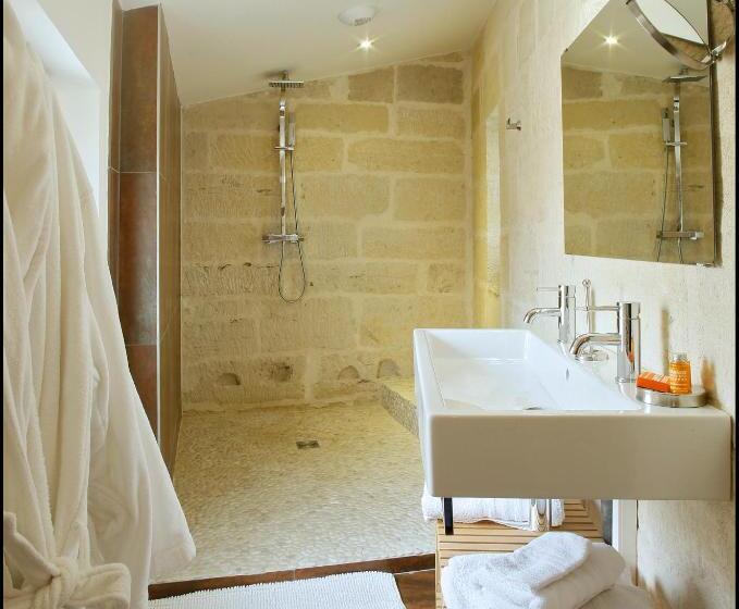 سوییت, La Maison Rouge D Uzes B&b