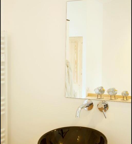 اتاق دلوکس با چشم‌انداز پارک, La Maison Rouge D Uzes B&b