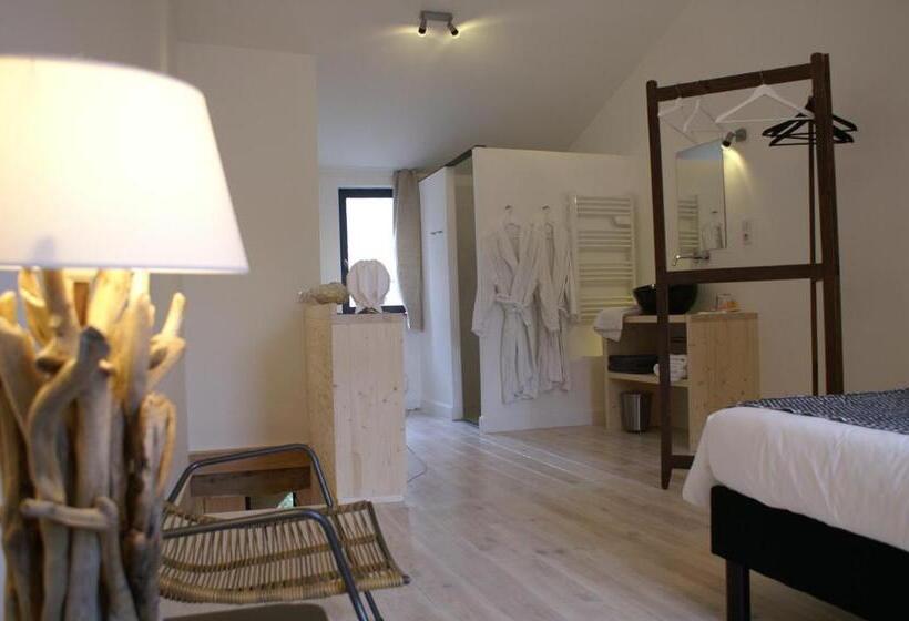 اتاق دلوکس با چشم‌انداز پارک, La Maison Rouge D Uzes B&b