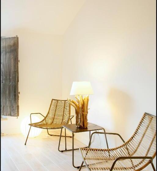 اتاق دلوکس با چشم‌انداز پارک, La Maison Rouge D Uzes B&b