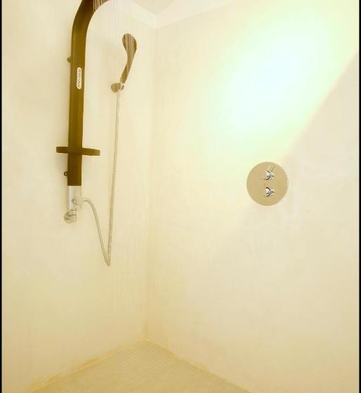 اتاق دلوکس با چشم‌انداز پارک, La Maison Rouge D Uzes B&b