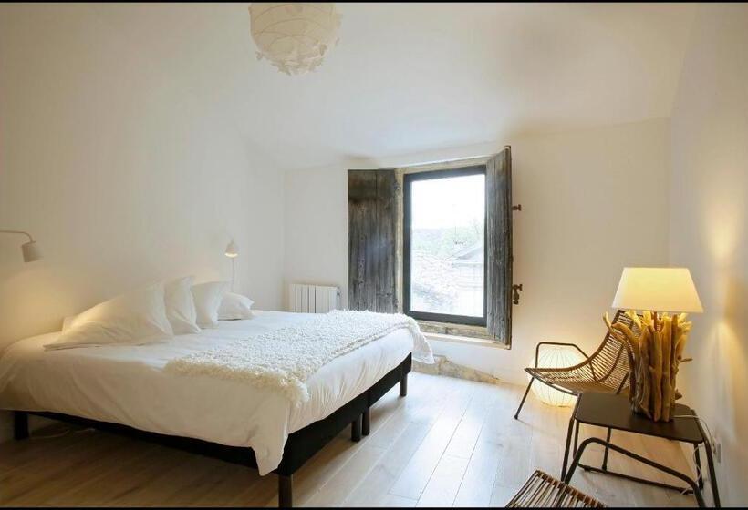 اتاق دلوکس با چشم‌انداز پارک, La Maison Rouge D Uzes B&b