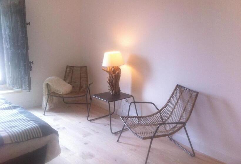 اتاق دلوکس با چشم‌انداز پارک, La Maison Rouge D Uzes B&b