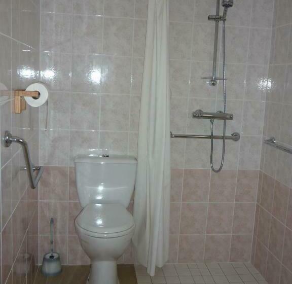 Номер Стандарт, Hôtel Les Voisins Beaucemaine