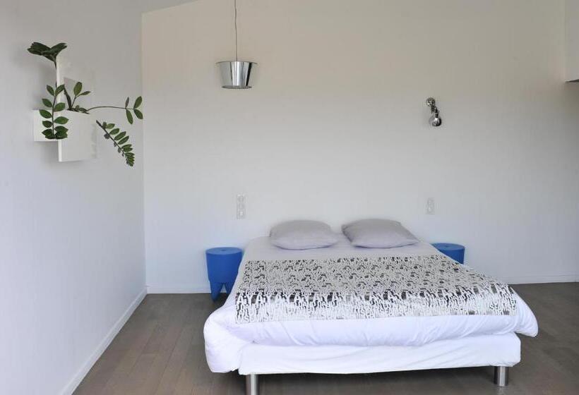 اتاق سوپریور سه تخته, Le Jour Et La Nuit  Maison D Hôtes