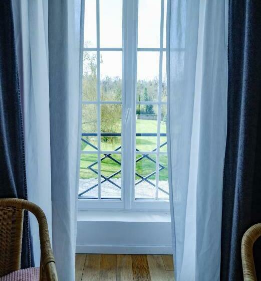 Номер Стандарт, Domaine De La Pommeraye & Spa