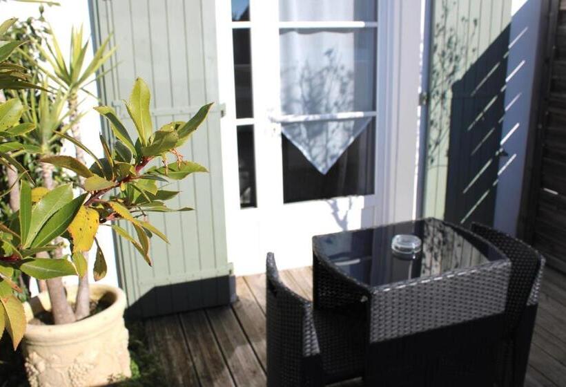 Quarto Estandar com Terraço, Fleur De Ré