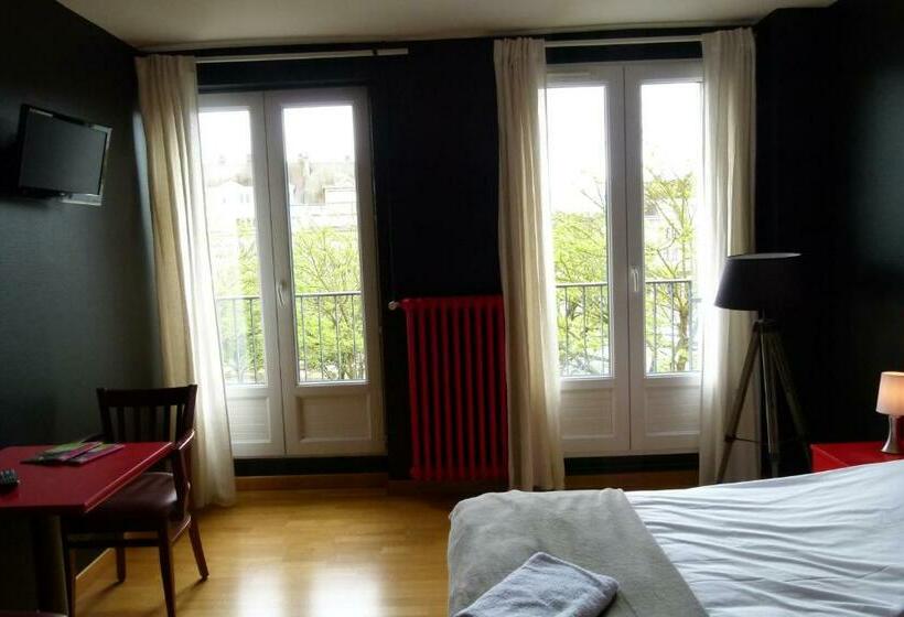 Номер Стандарт Трехместный, Hôtel Victor