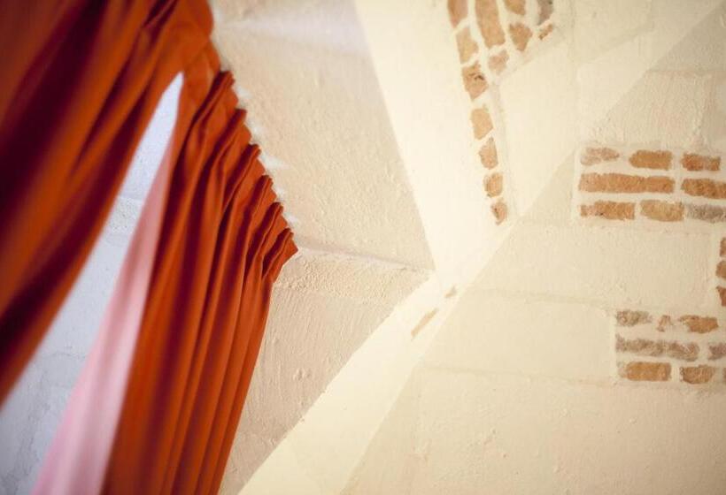 اتاق استاندارد سه نفره, Les Chambres De L Abbaye