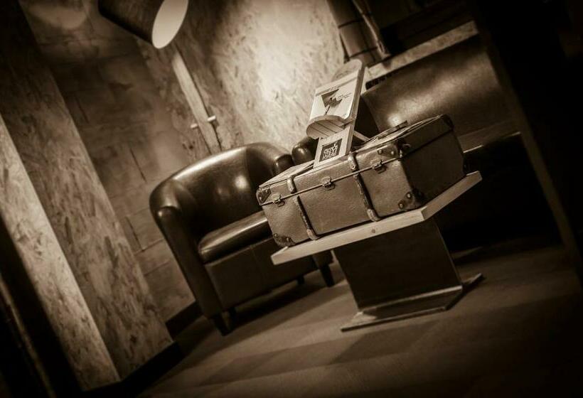اتاق استاندارد سه نفره, Chamois Lodge